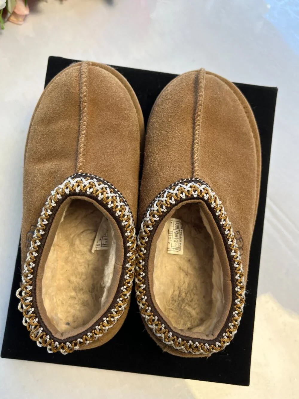 UGG Kids Chestnut Suede Braid Trim Slippers Size 12